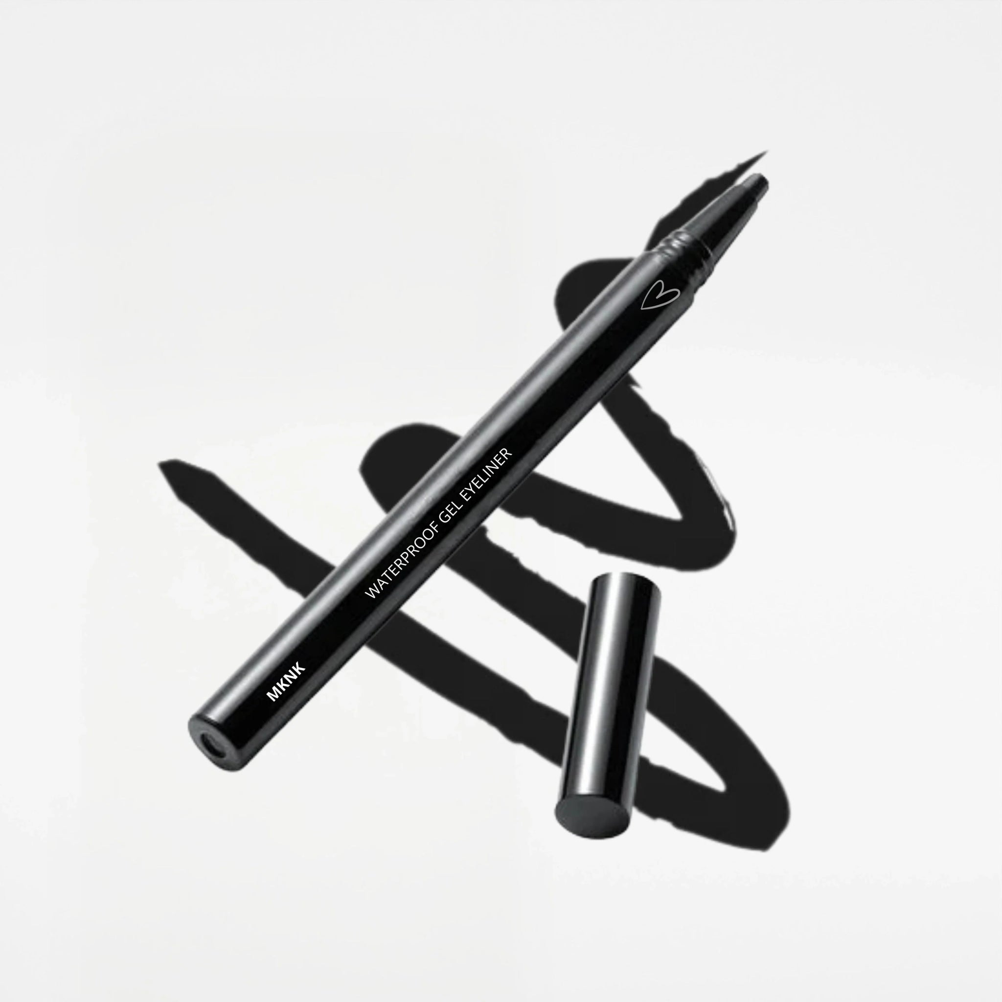 free-gift-stay-the-day-eyeliner-581155.webp